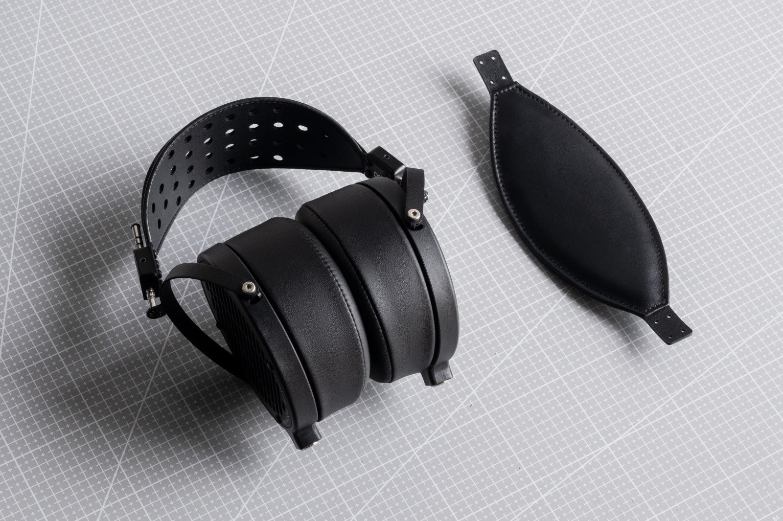 Audeze LCD Headband Installation