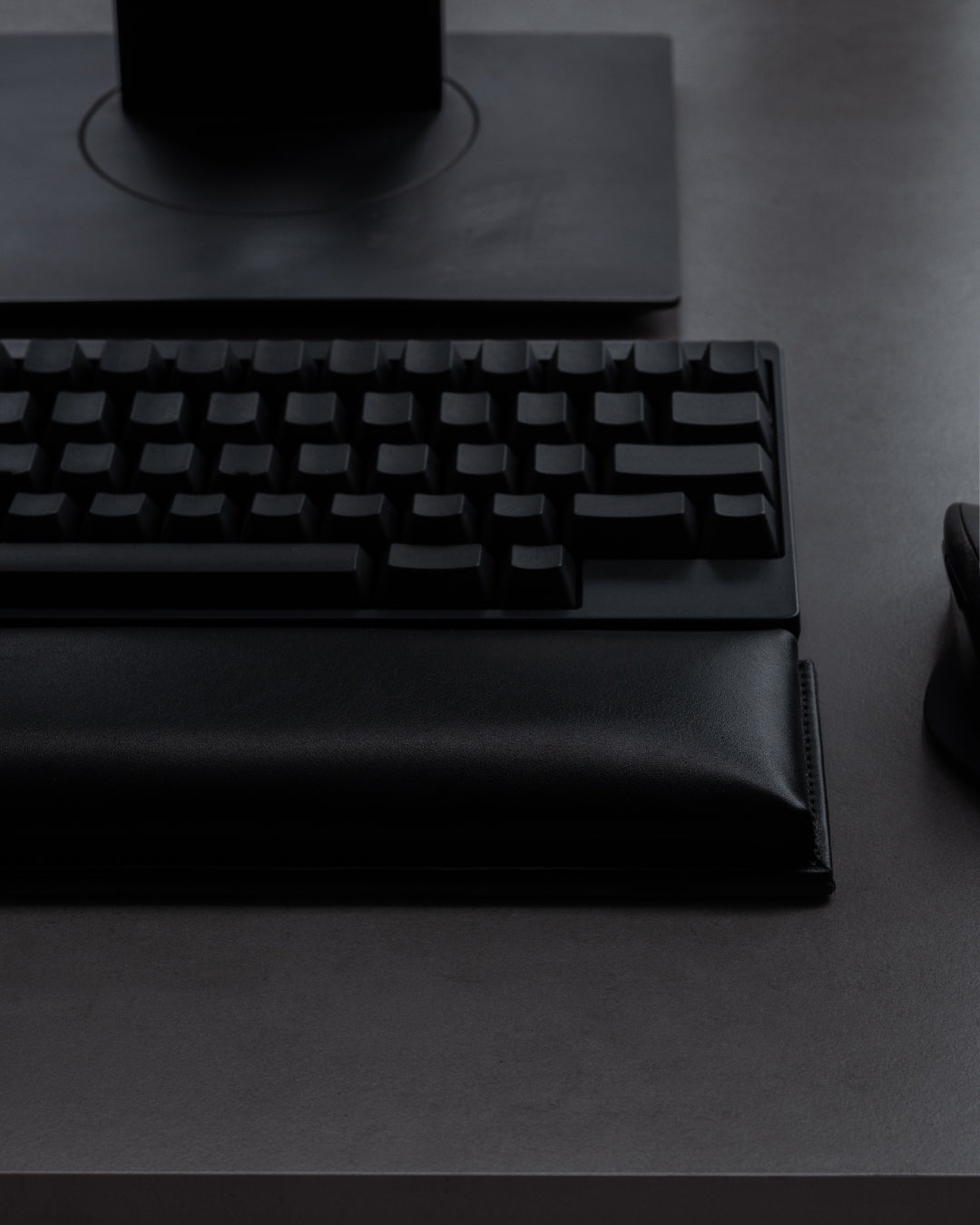 キーボード Turbulent Labs Wrist Rest TKL - Black キーボード Turbulent Labs Wrist Rest TKL - Black TKL